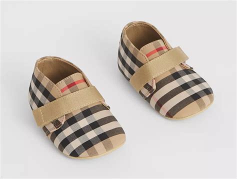 burberry bebek ayakkabısı|burberry baby.